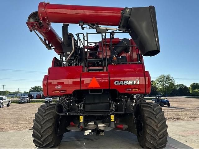 Image of Case IH 8250 equipment image 3