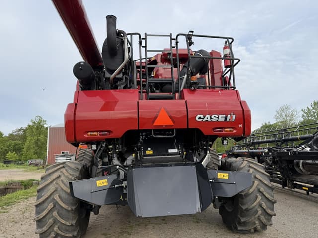 Image of Case IH 8250 equipment image 2