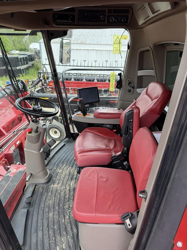 Image of Case IH 8250 equipment image 3