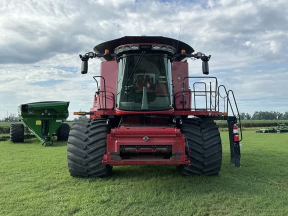 Image of Case IH 8250 equipment image 2