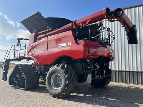 Image of Case IH 8250 equipment image 3