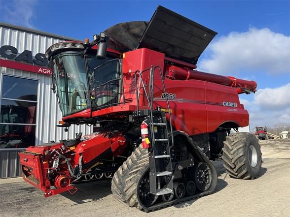 Image of Case IH 8250 equipment image 1