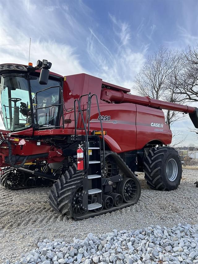 Image of Case IH 8250 equipment image 1