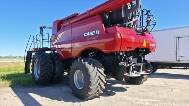Image of Case IH 8250 equipment image 2