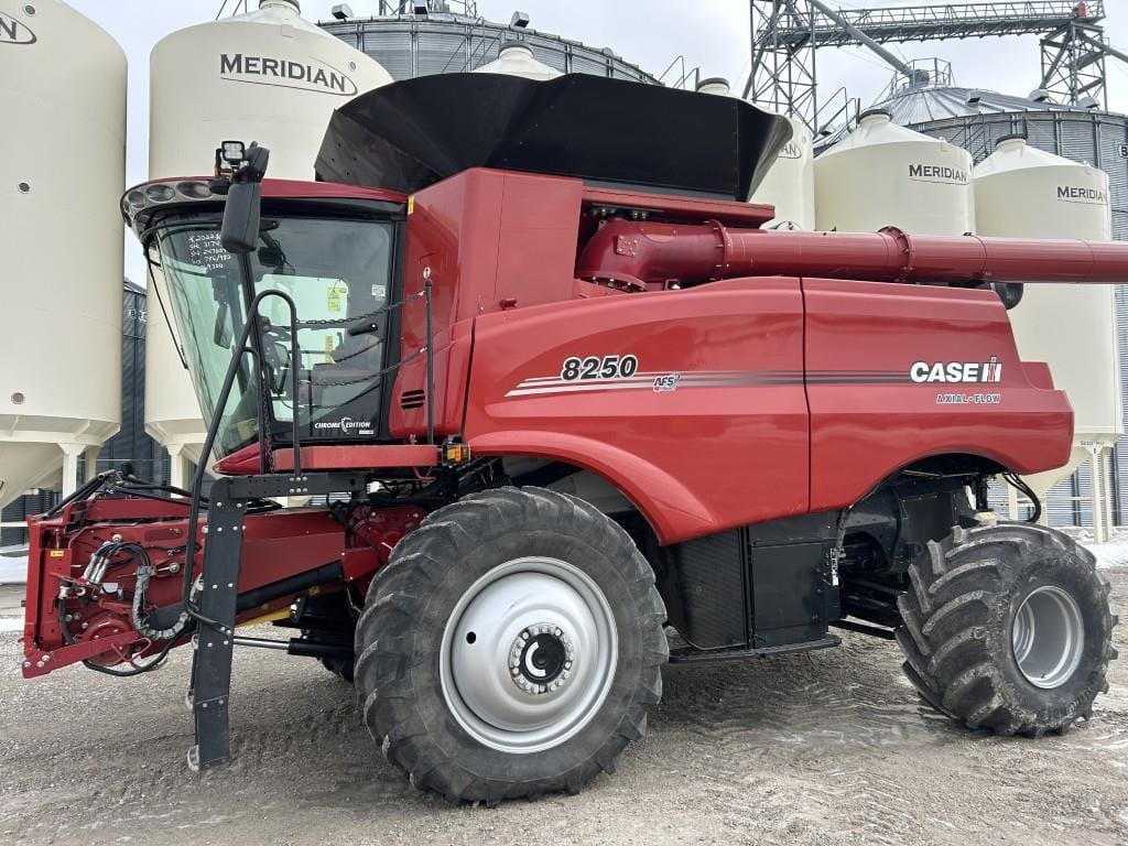 2022 Case IH 8250 Equipment Image0