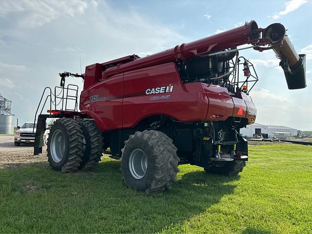 Image of Case IH 8250 equipment image 4