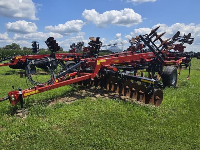 Image of Case IH Ecolo-Tiger 875 equipment image 1