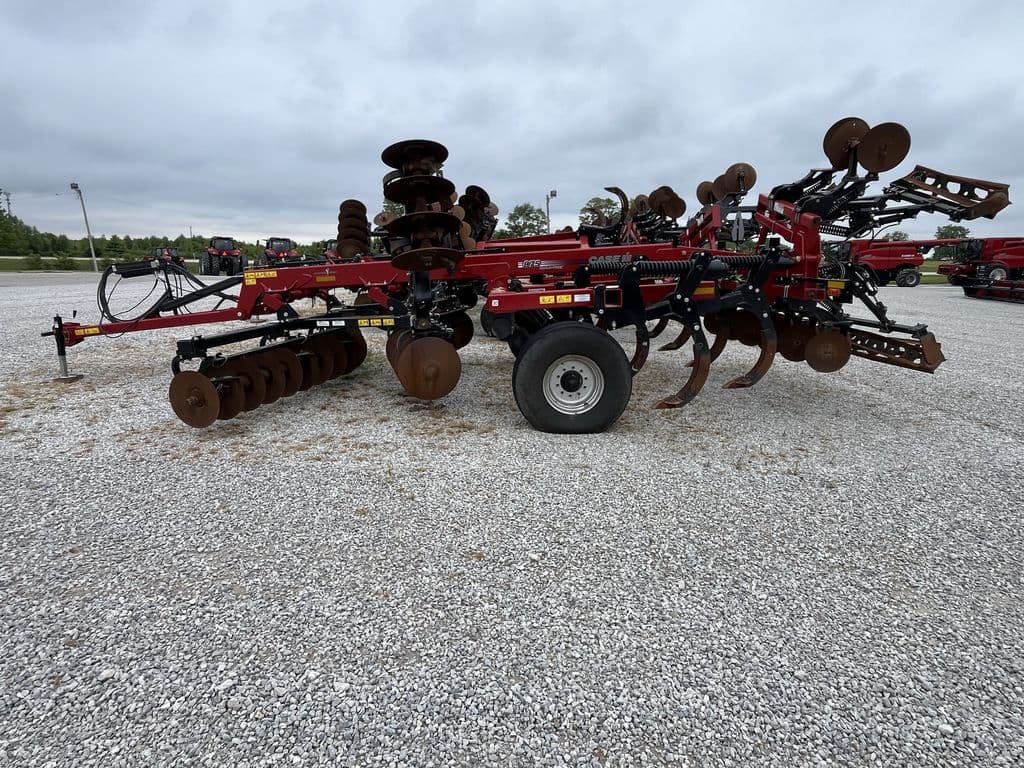 Image of Case IH Ecolo-Tiger 875 Primary image