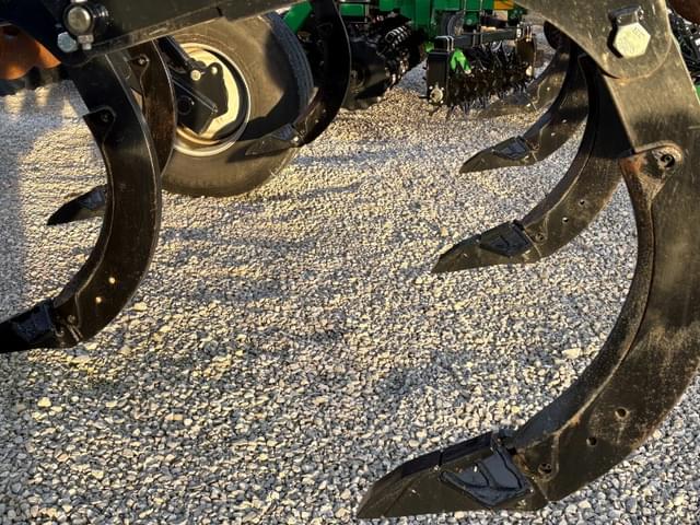 Image of Case IH Ecolo-Tiger 875 equipment image 2