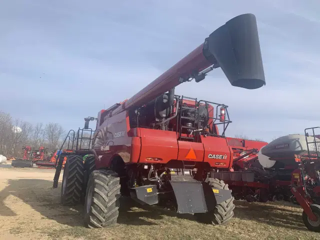 Image of Case IH Pro 700 equipment image 3