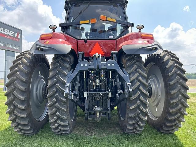 Image of Case IH Magnum 250 equipment image 3