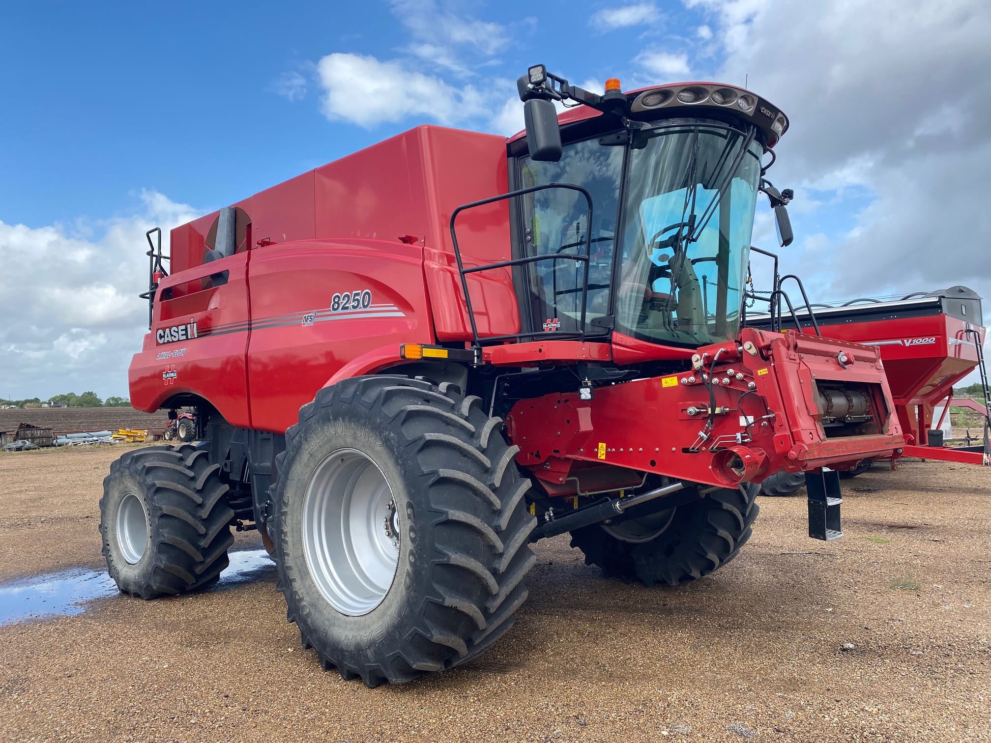 2022 Case IH 8250 Equipment Image0