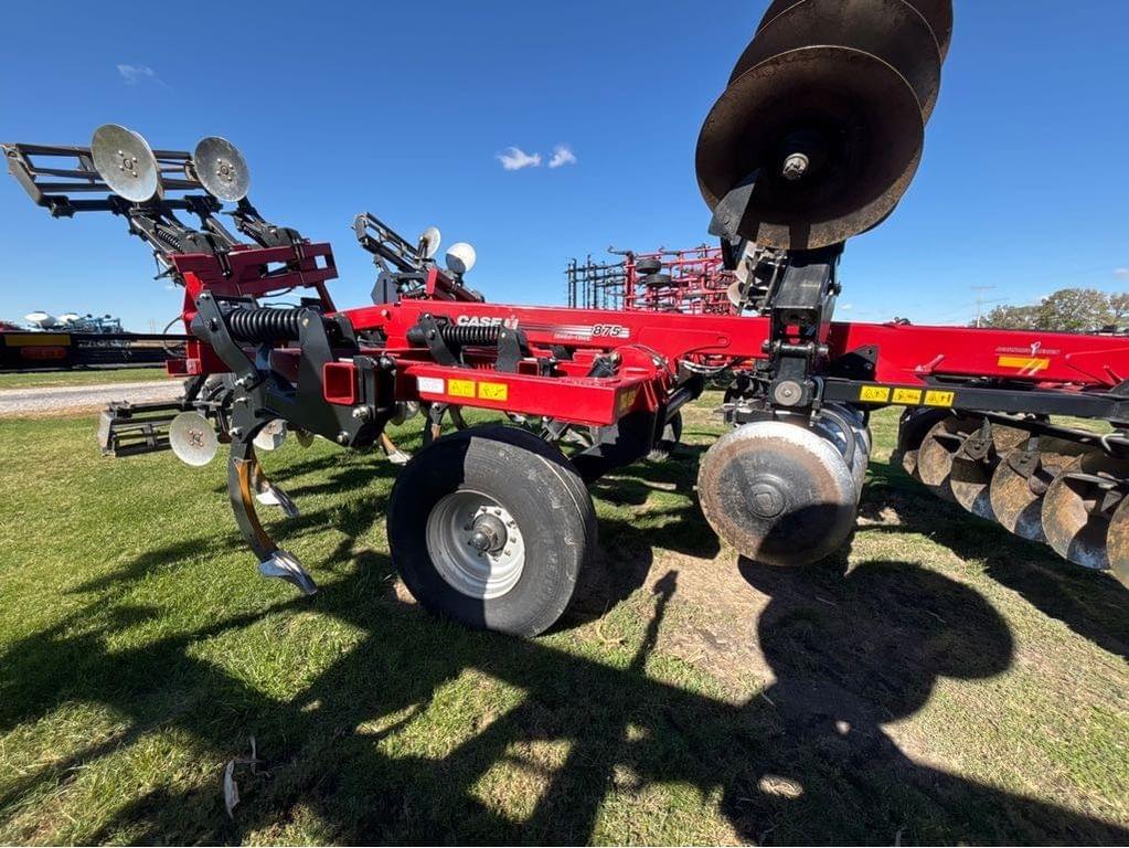 Image of Case IH Ecolo-Tiger 875 Primary image