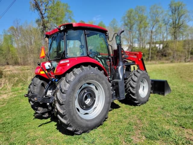 Image of Case IH Farmall 100C equipment image 4