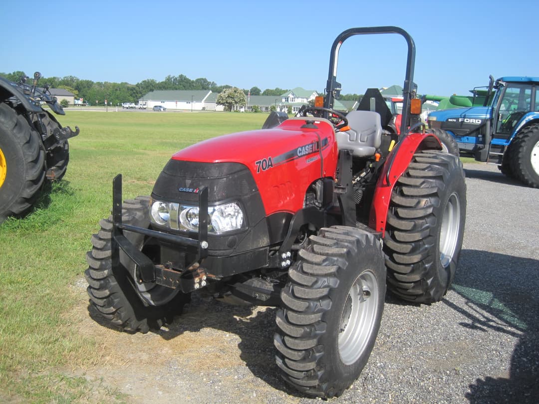 Image of Case IH Farmall 70A Primary image