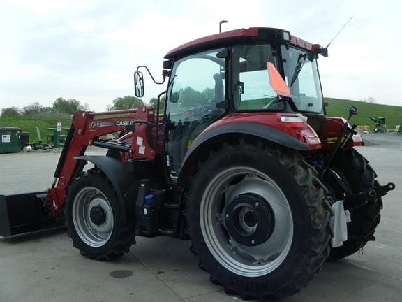 Image of Case IH Farmall 100C equipment image 3