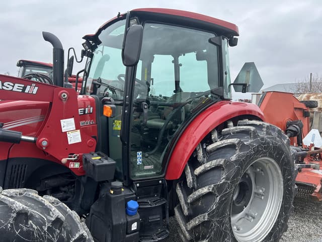 Image of Case IH Farmall 100C equipment image 2