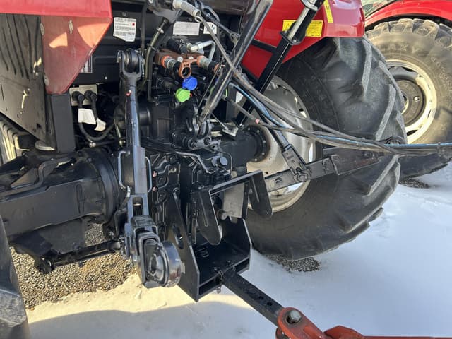 Image of Case IH Farmall 100C equipment image 1