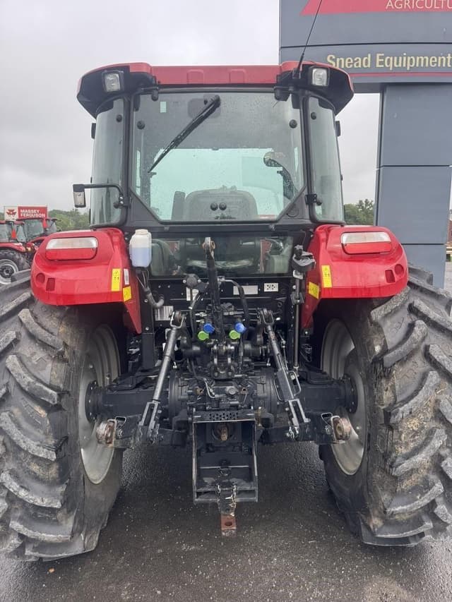 Image of Case IH Farmall 100C equipment image 3