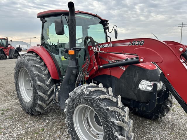 Image of Case IH Farmall 100C equipment image 4