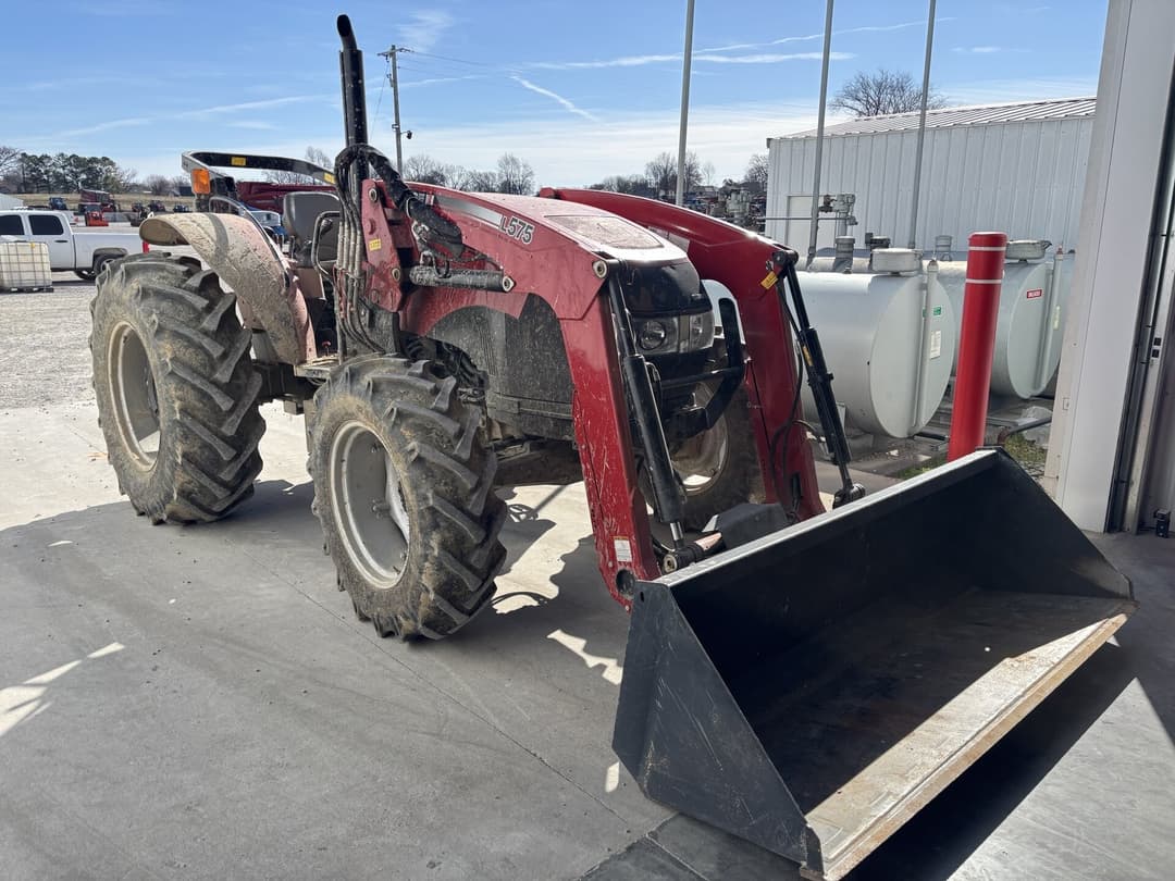 Image of Case IH Farmall 105A Primary image