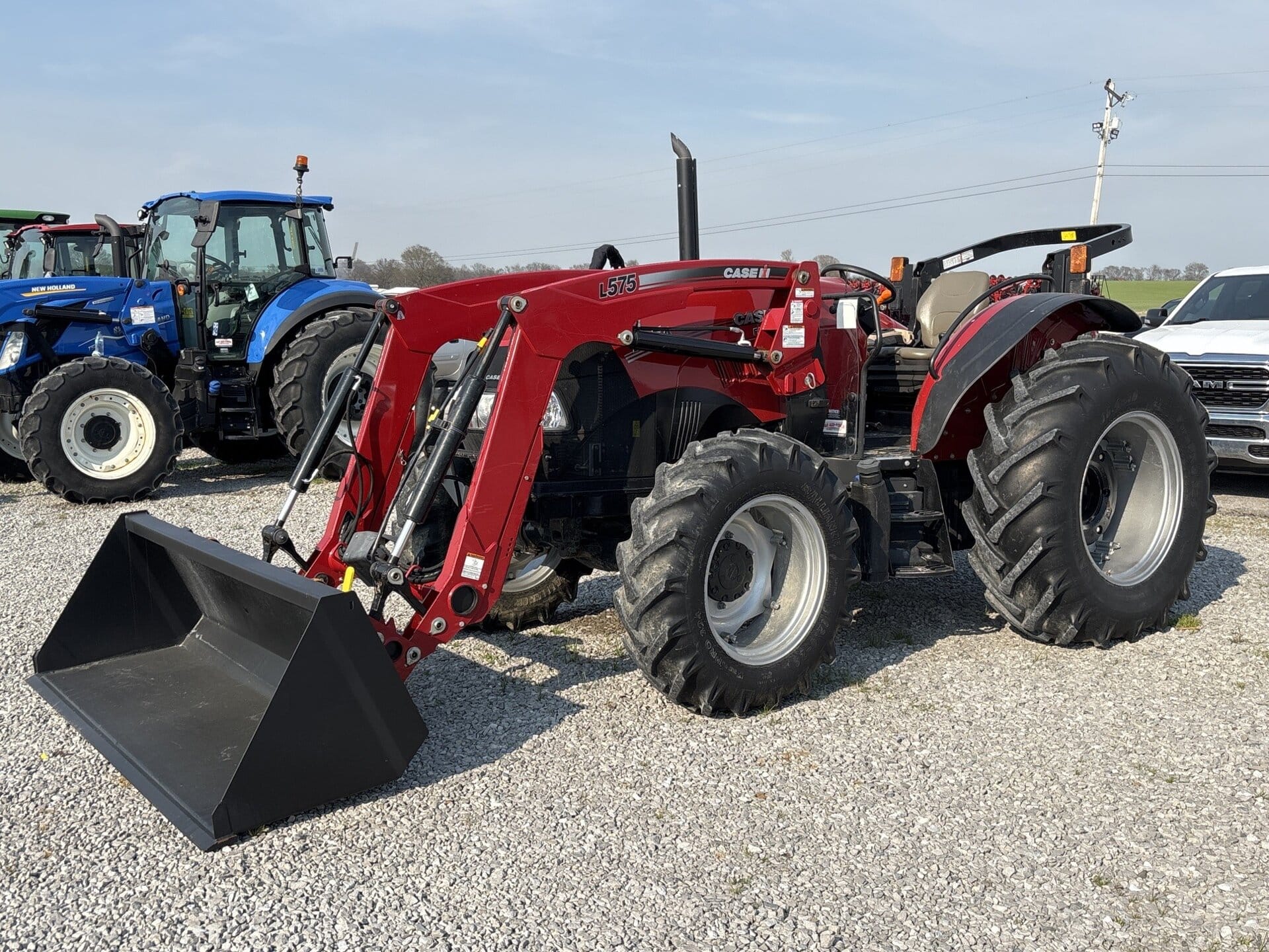 2022 Case IH Farmall 105A Equipment Image0
