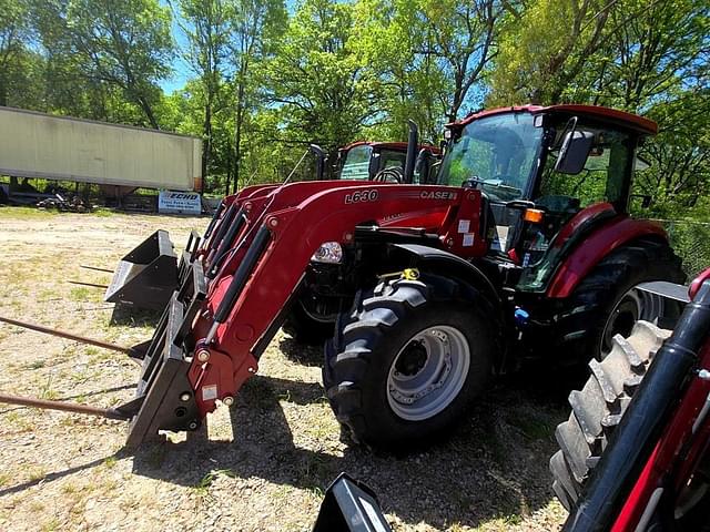 Image of Case IH Farmall 110C equipment image 4