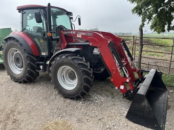 Main image Case IH Farmall 110C