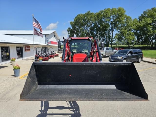 Image of Case IH Farmall 115A equipment image 1