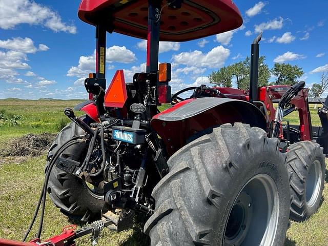 Image of Case IH Farmall 115A equipment image 3