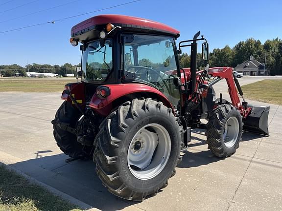 Image of Case IH Farmall 115A equipment image 2