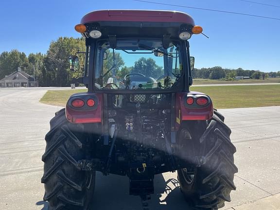 Image of Case IH Farmall 115A equipment image 4