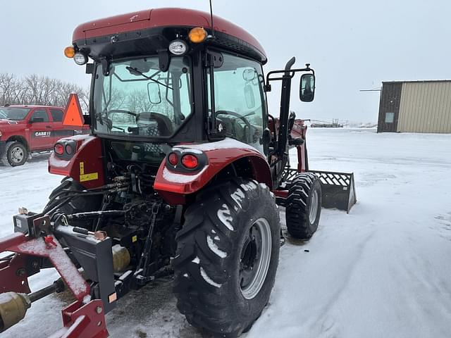 Image of Case IH Farmall 115A equipment image 4