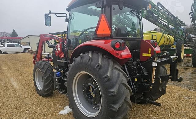 Image of Case IH Farmall 115A equipment image 2