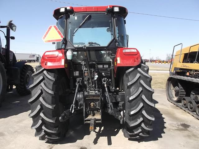 Image of Case IH Farmall 120C equipment image 4