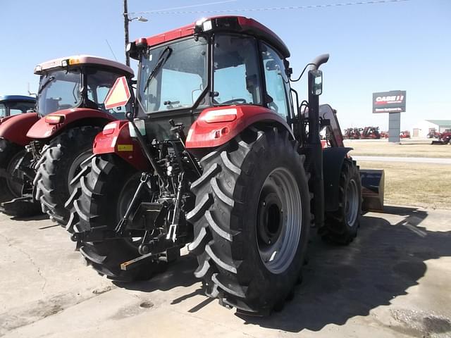 Image of Case IH Farmall 120C equipment image 3