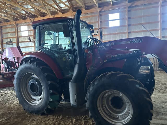 Image of Case IH Farmall 120C equipment image 1