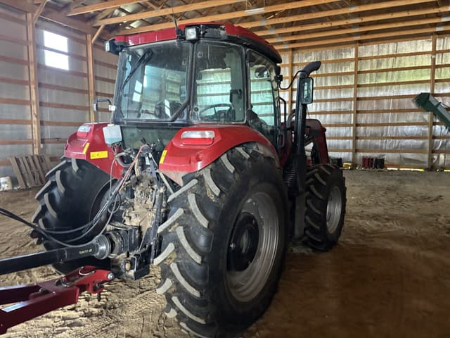 Image of Case IH Farmall 120C equipment image 2
