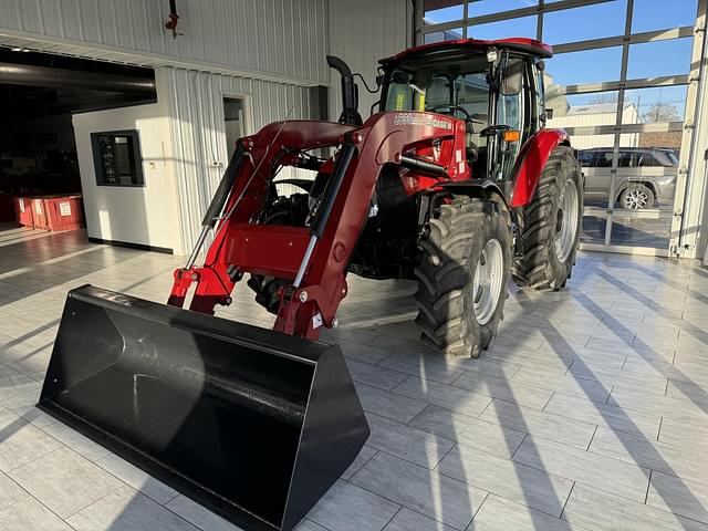 Image of Case IH Farmall 120C equipment image 2