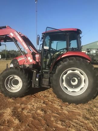 Image of Case IH Farmall 120C equipment image 4