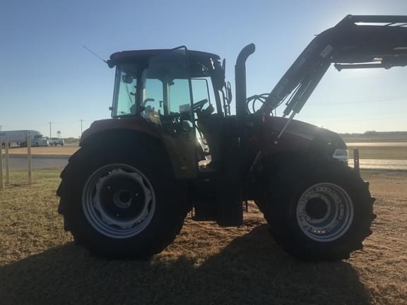 Image of Case IH Farmall 120C equipment image 3
