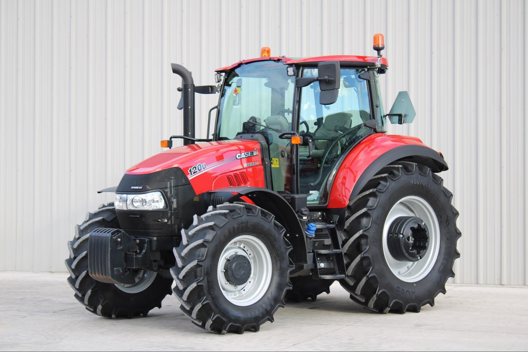 2022 Case IH Farmall 120U Equipment Image0