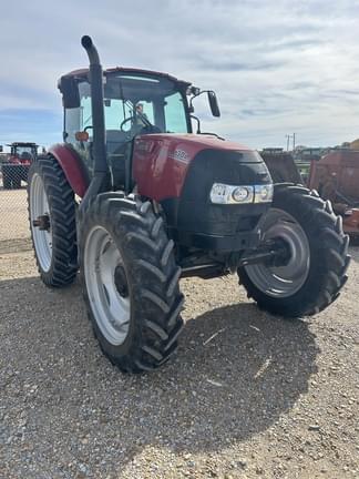 Image of Case IH Farmall 130A equipment image 2