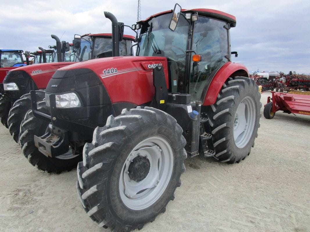 Main image Case IH Farmall 140A