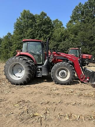 Image of Case IH Farmall 140A equipment image 1