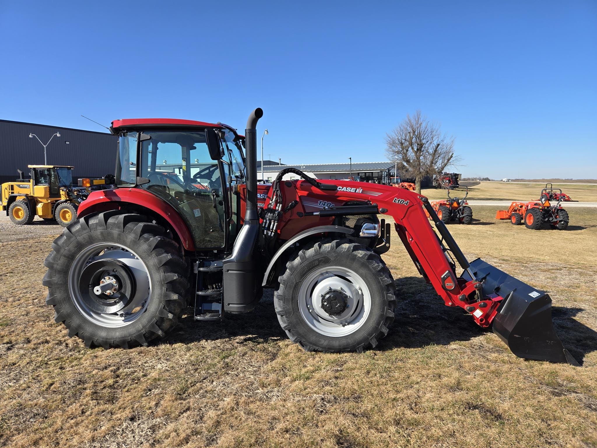 2022 Case IH Farmall 140A Equipment Image0