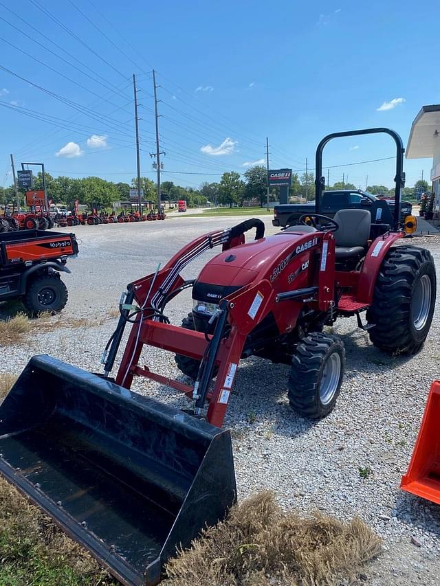Image of Case IH Farmall 35A equipment image 3