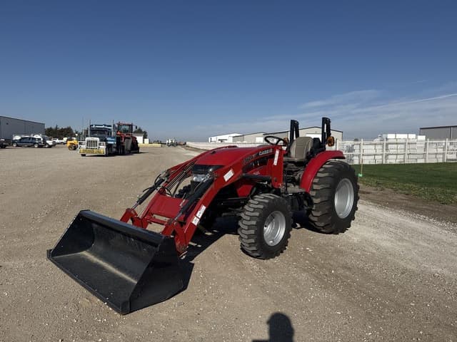 Image of Case IH Farmall 45C equipment image 1