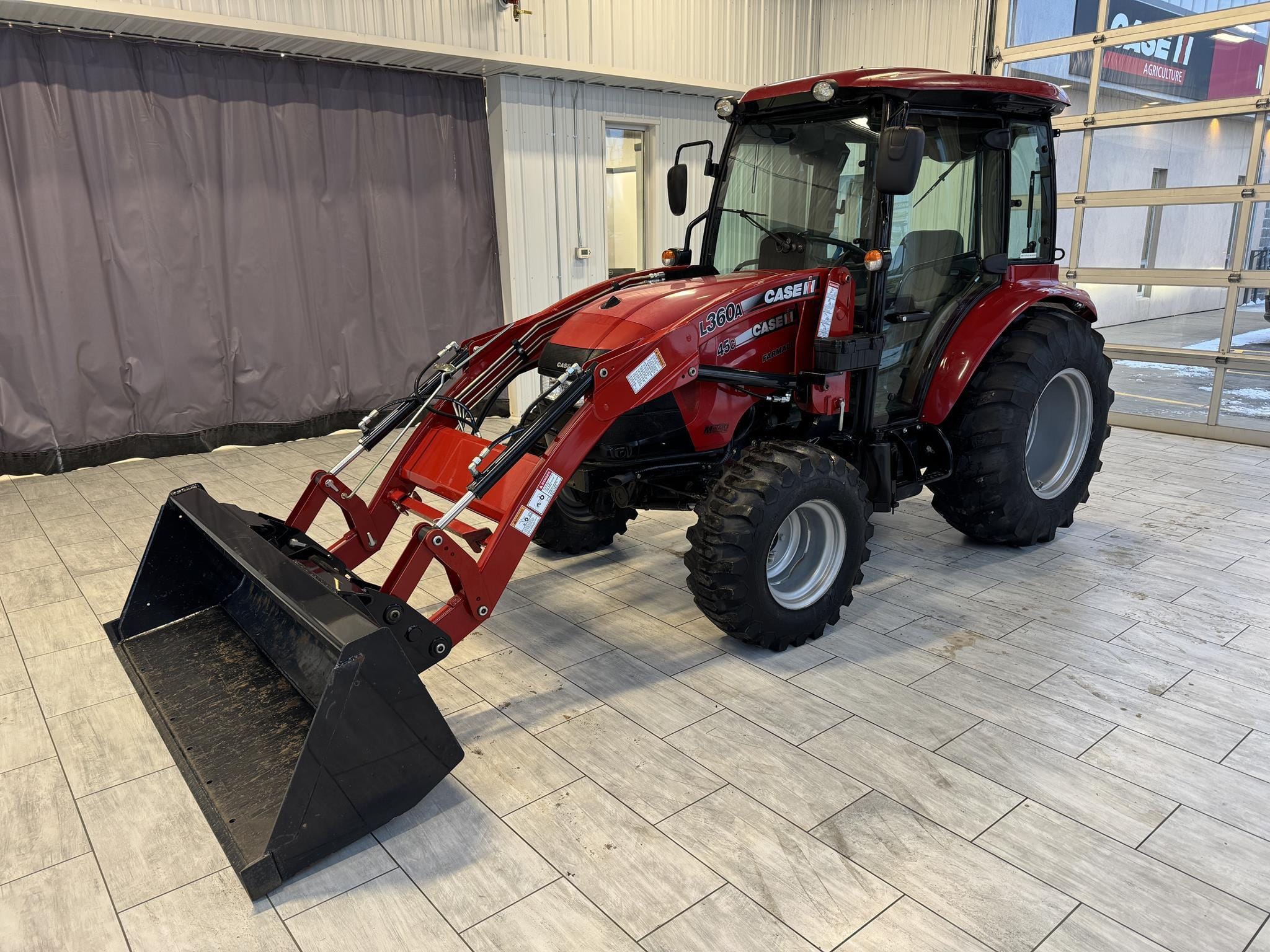 2022 Case IH Farmall 45C Equipment Image0