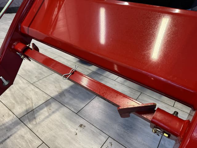 Image of Case IH Farmall 45C equipment image 4